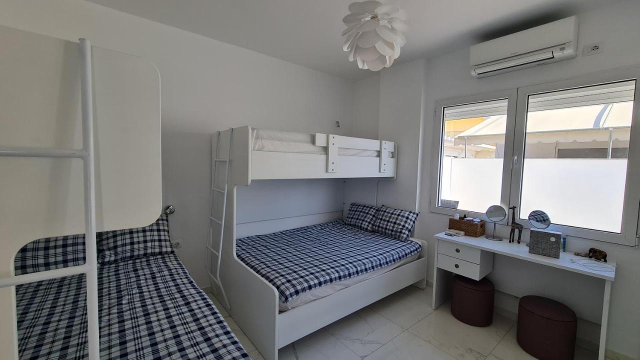 Rocknest Sea View Penthouse Apartment Sarande Exterior photo